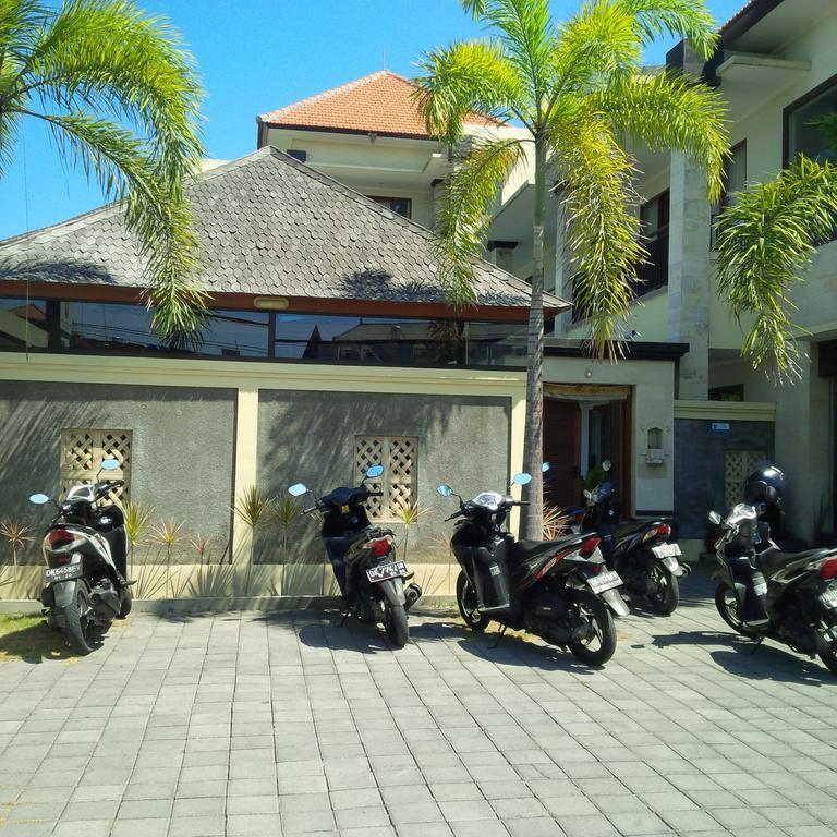 Suji Apartment Bali Chambre photo