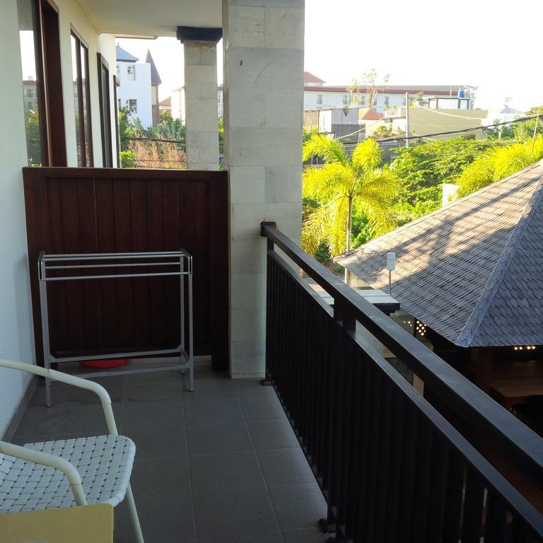 Suji Apartment Bali Chambre photo