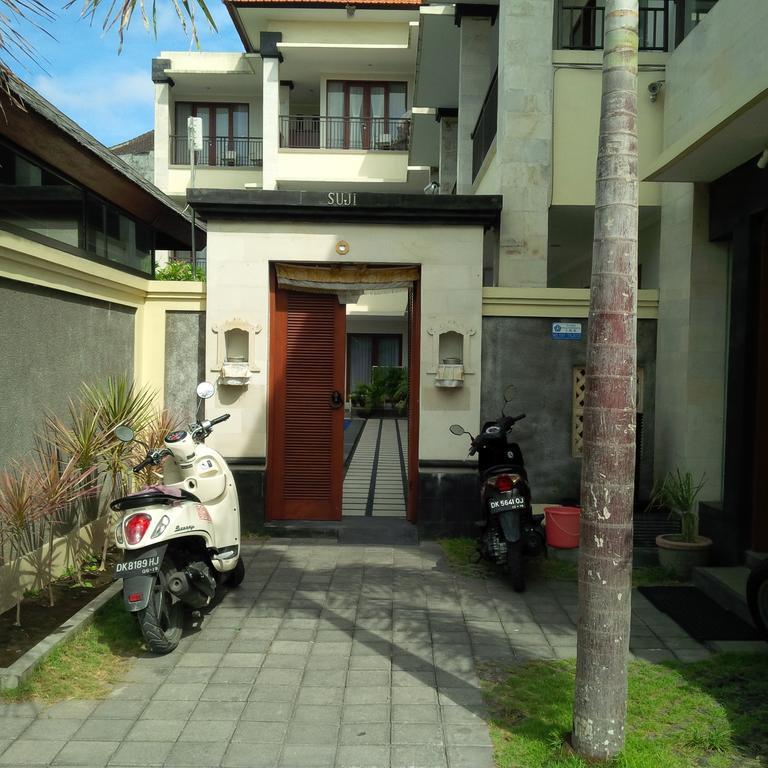 Suji Apartment Bali Chambre photo